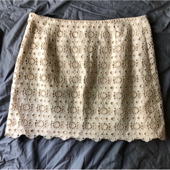 Y2K J Crew : cream floral eyelet mini skirt - Picture 6 of 11
